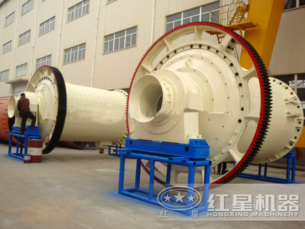 正在作業的工人 正在作業的工人