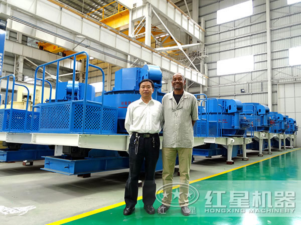 沖擊式破碎機生產車間 沖擊式破碎機生產車間