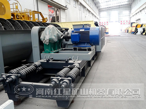 對輥式破碎機(jī)生產(chǎn)車間 對輥式破碎機(jī)生產(chǎn)車間