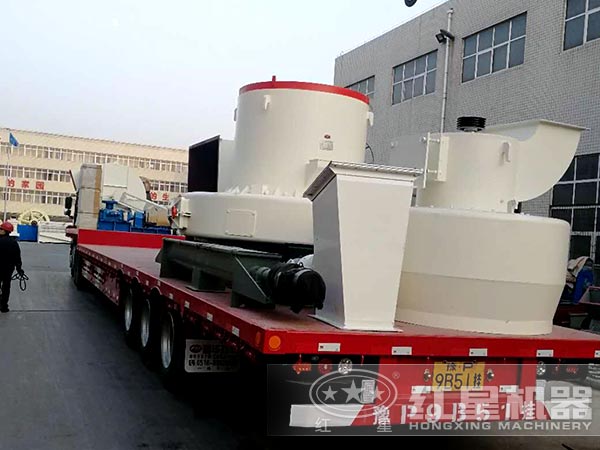 準備發(fā)貨的雷蒙磨生產(chǎn)線 準備發(fā)貨的雷蒙磨生產(chǎn)線