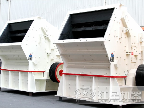 礦石反擊式破碎機