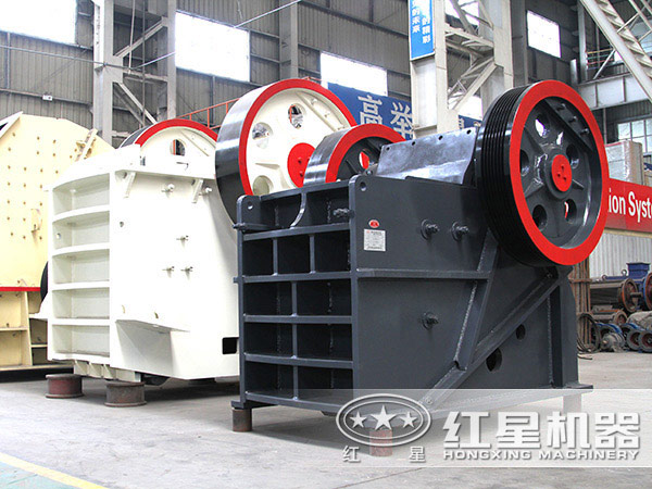 粗碎鄂式破碎機(jī) 粗碎鄂式破碎機(jī)