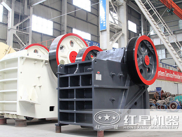 鄂式破碎機 鄂式破碎機