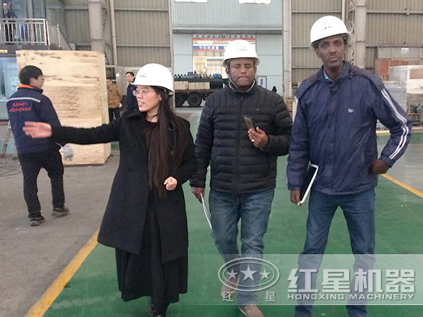 客戶參觀設備生產車間 客戶參觀設備生產車間