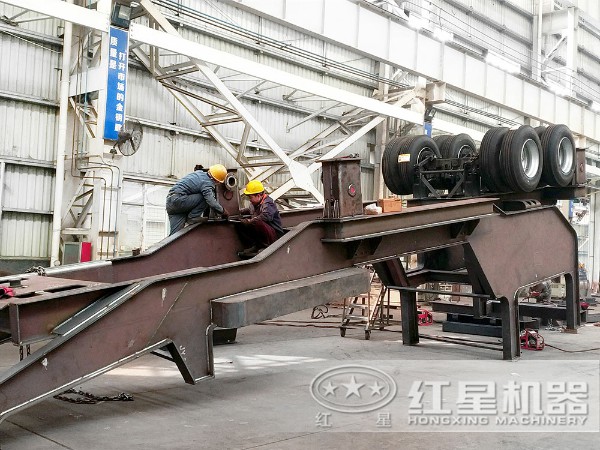 車載移動破碎機生產車間 車載移動破碎機生產車間