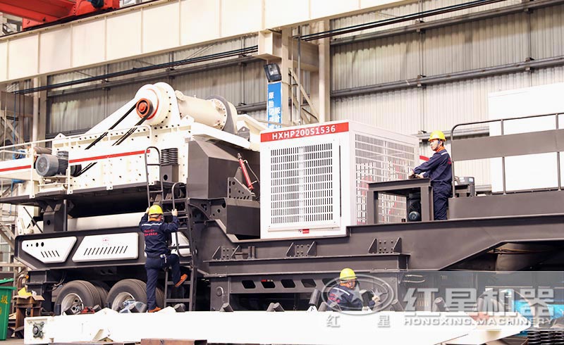 移動式碎沙機生產(chǎn)車間 移動式碎沙機生產(chǎn)車間