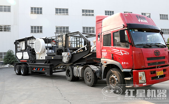 發往安徽的可移動破碎站要出廠了 發往安徽的可移動破碎站要出廠了