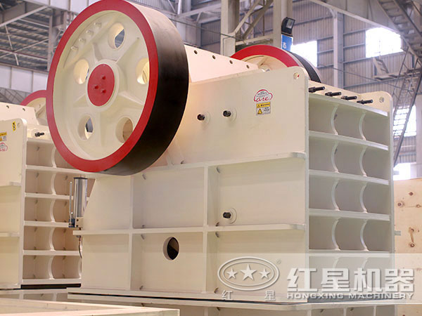 顎式破碎機 顎式破碎機