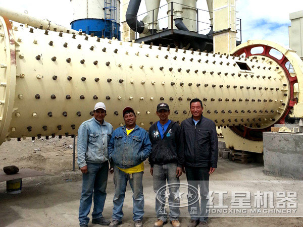 安裝就緒，準備作業的球磨機設備