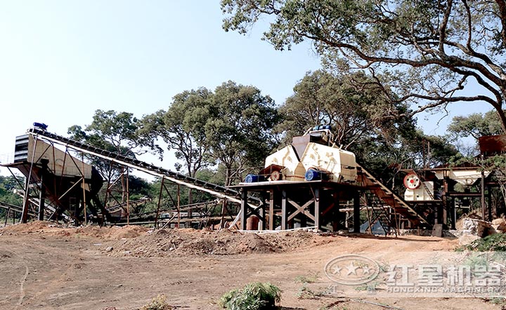 中小型沙石生產(chǎn)線現(xiàn)場 中小型沙石生產(chǎn)線現(xiàn)場