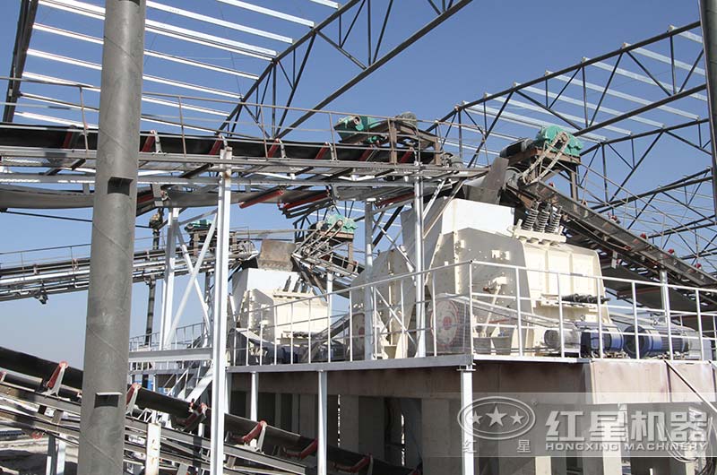 反擊式破碎機生產現場 反擊式破碎機生產現場