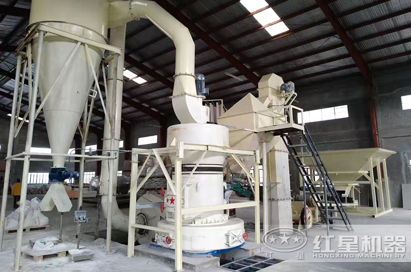 磨粉機生產(chǎn)現(xiàn)場 磨粉機生產(chǎn)現(xiàn)場